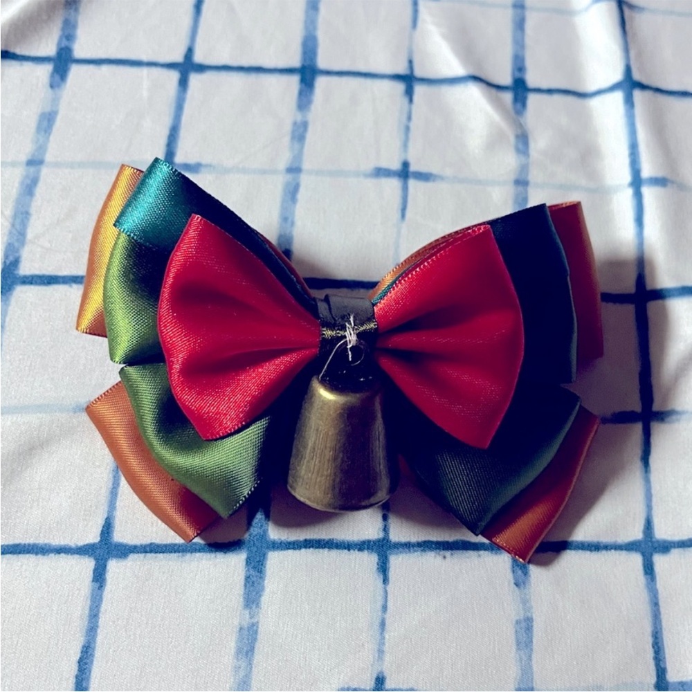 Disney Hunchback of Notre Dame Quasimodo Inspired Bow